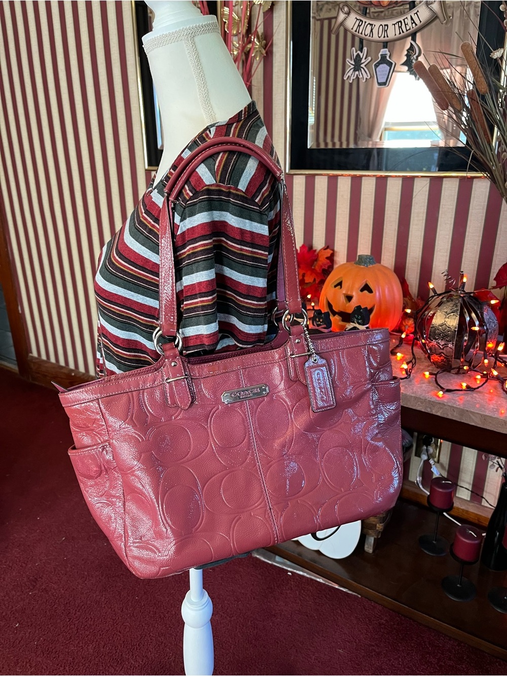Coach Patent Leather Signature Tote with original hangtag